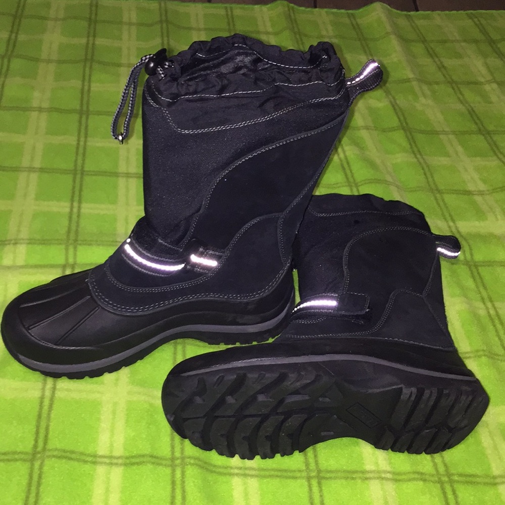 L.L.Bean Boots big kids size 4